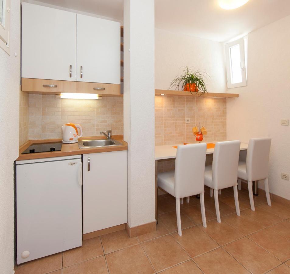 Apartments Milana Tučepi المظهر الخارجي الصورة