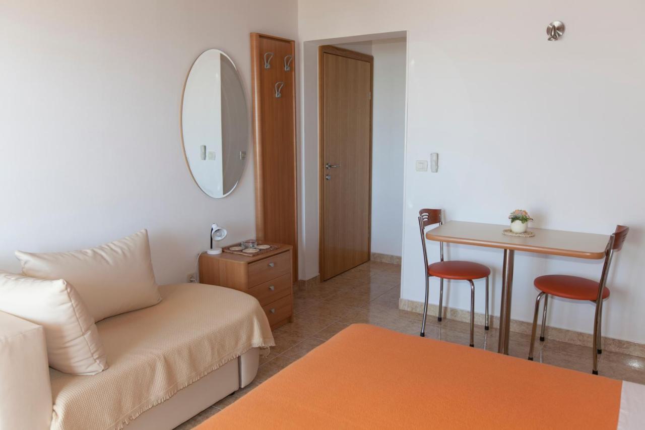 Apartments Milana Tučepi المظهر الخارجي الصورة